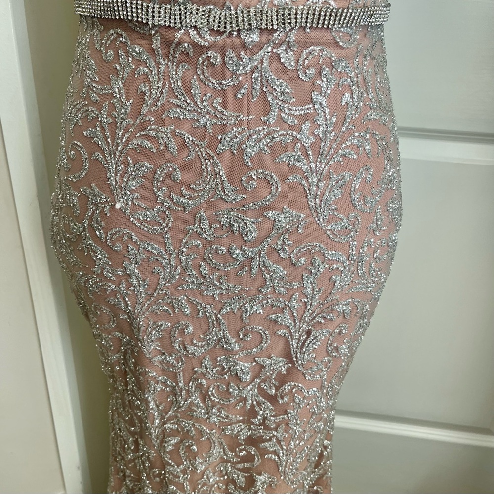 Portia & Scarlett Embellished High-Neck Halter Mermaid Gown Pink Silver Sz S - Picture 7 of 16
